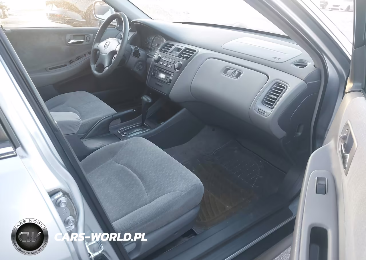2001 Honda Accord 3.0 Lx VIN:1HGCG16411A069365 - 5