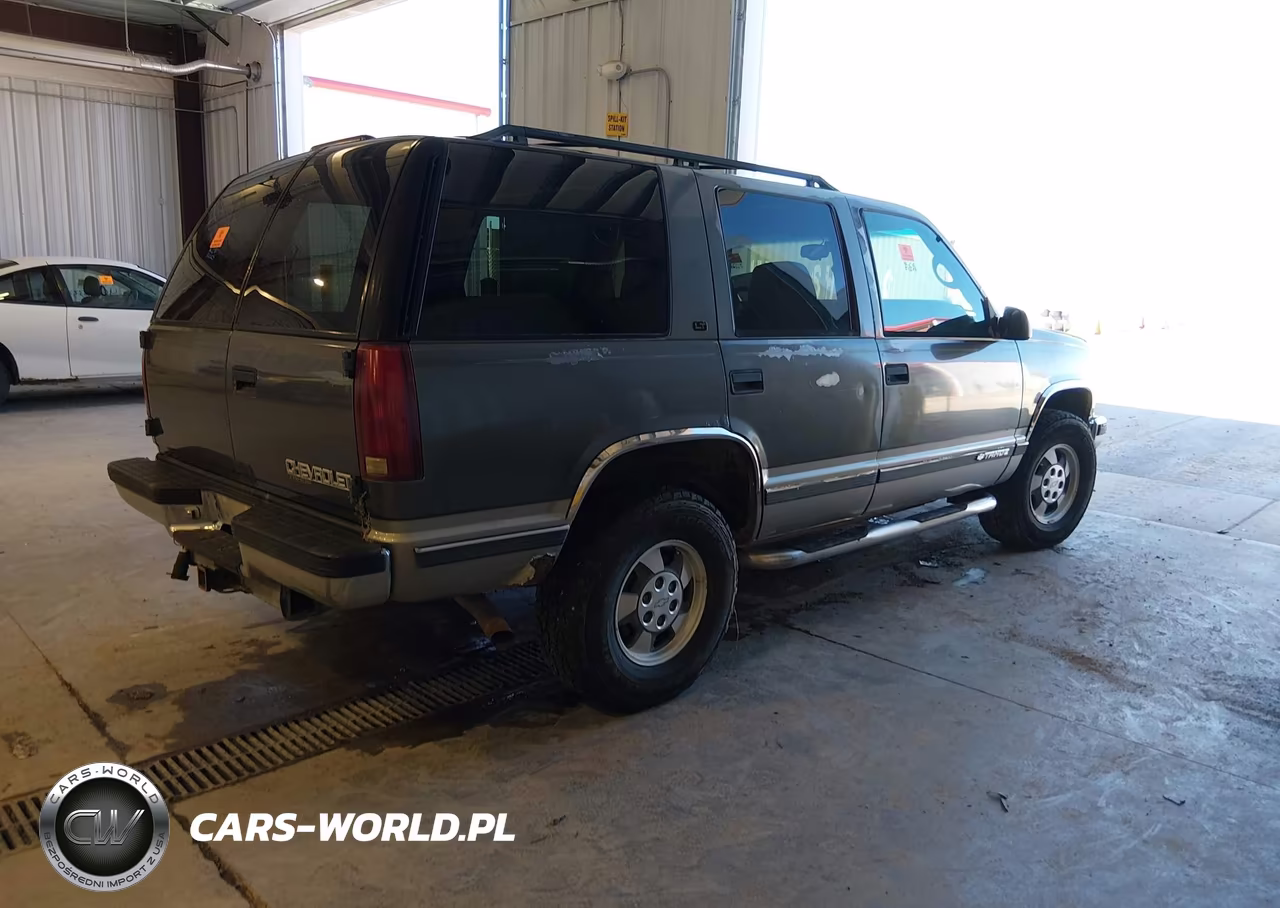 1999 Chevrolet Tahoe Ls VIN:1GNEK13R1XJ416361 - 4