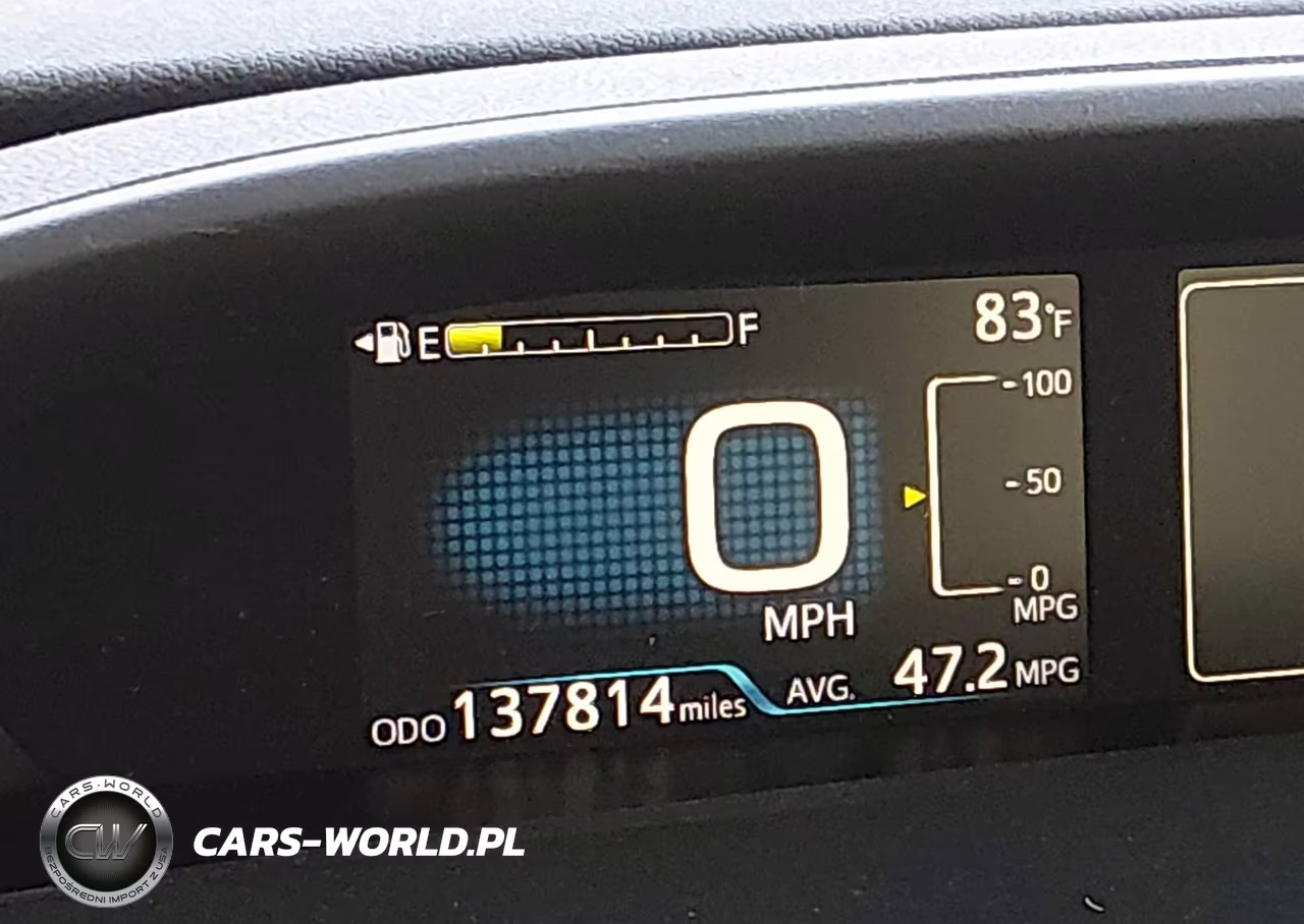 2018 Toyota Prius Two VIN:JTDKBRFU2J3058905 - 15