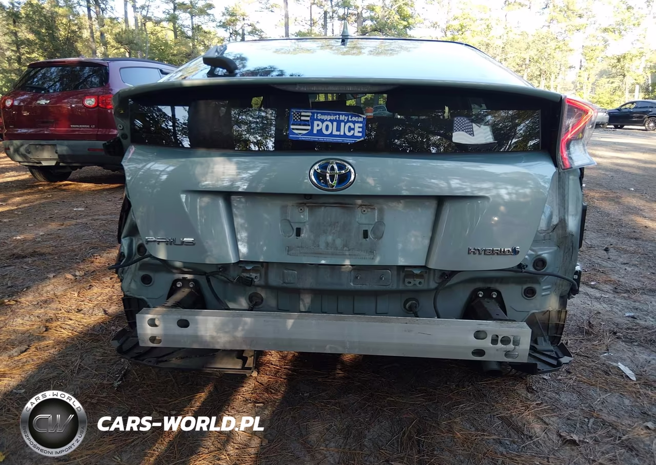 2018 Toyota Prius Two VIN:JTDKBRFU2J3058905 - 6
