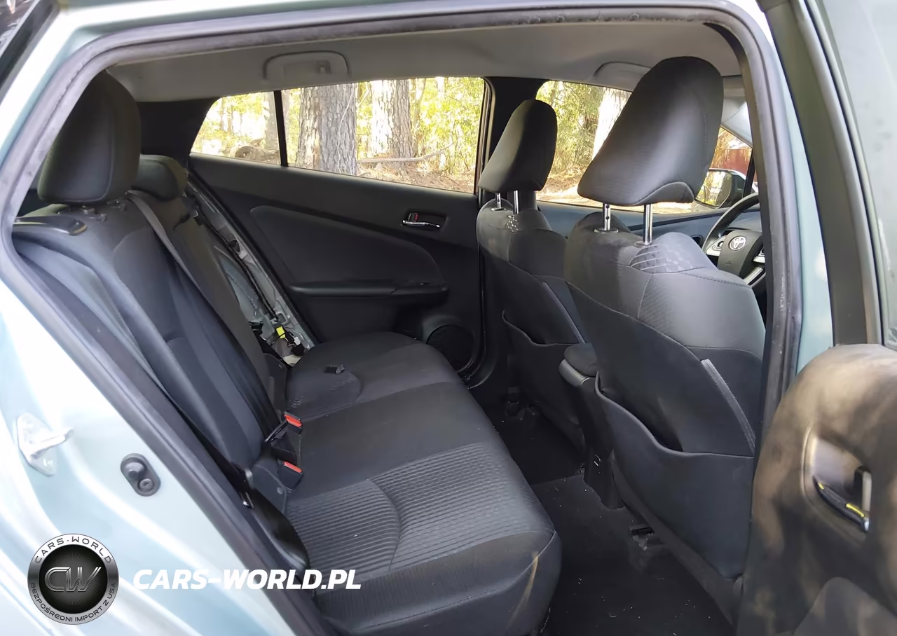 2018 Toyota Prius Two VIN:JTDKBRFU2J3058905 - 8