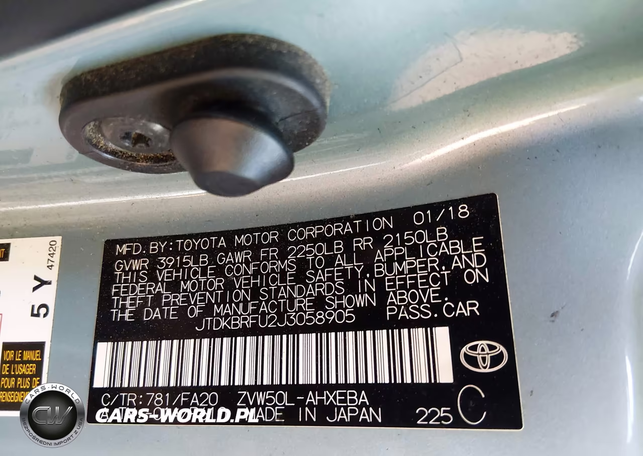 2018 Toyota Prius Two VIN:JTDKBRFU2J3058905 - 9
