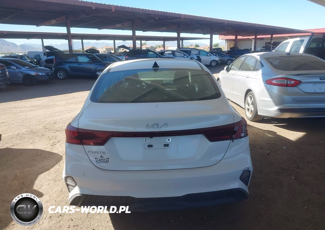2022 Kia Forte Lxs VIN:3KPF24AD1NE482019 - 16