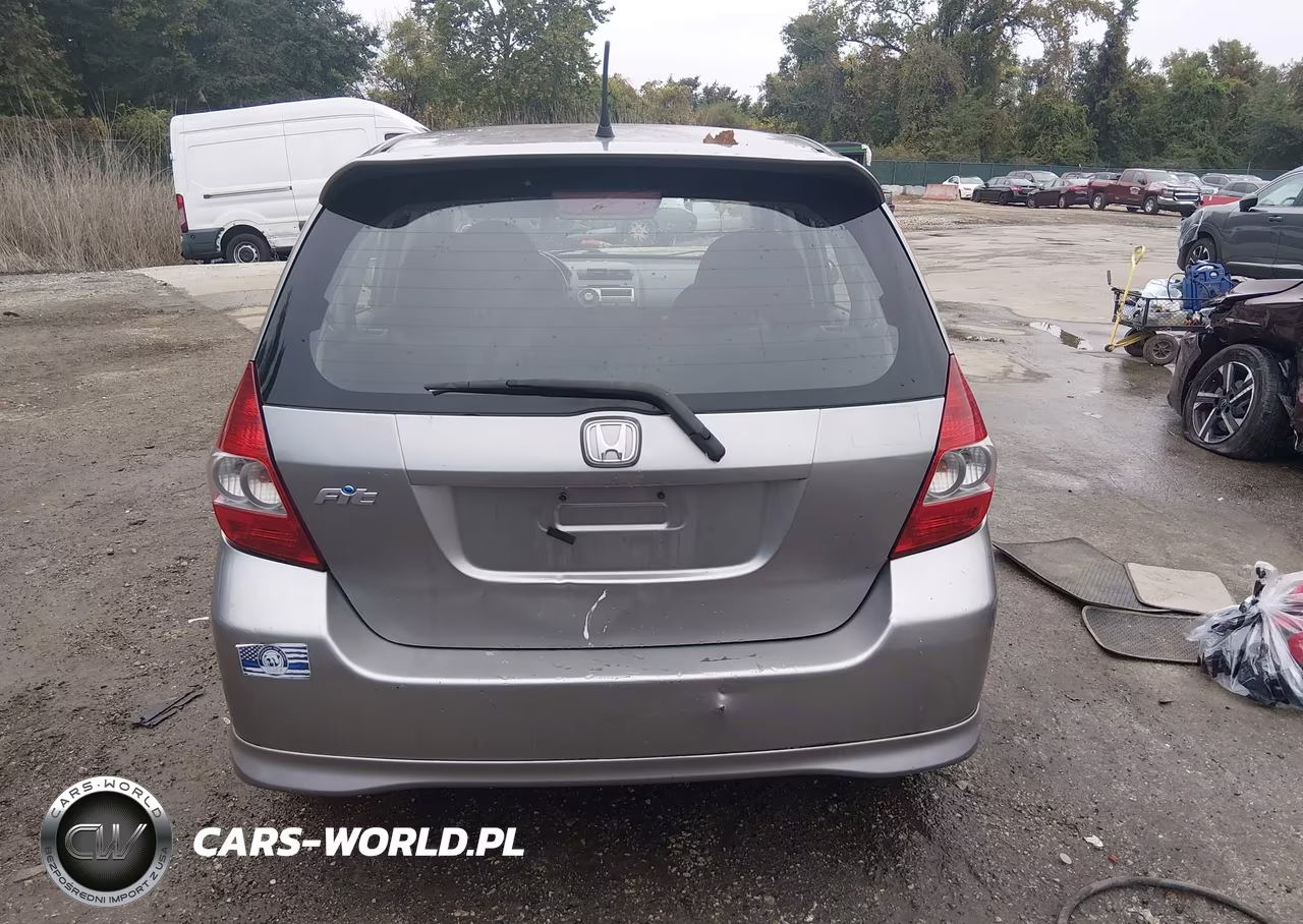 2007 Honda Fit Sport VIN:JHMGD38657S019475 - 16