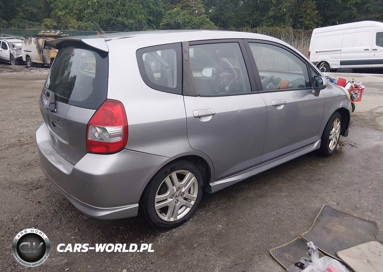 2007 Honda Fit Sport VIN:JHMGD38657S019475 - 4