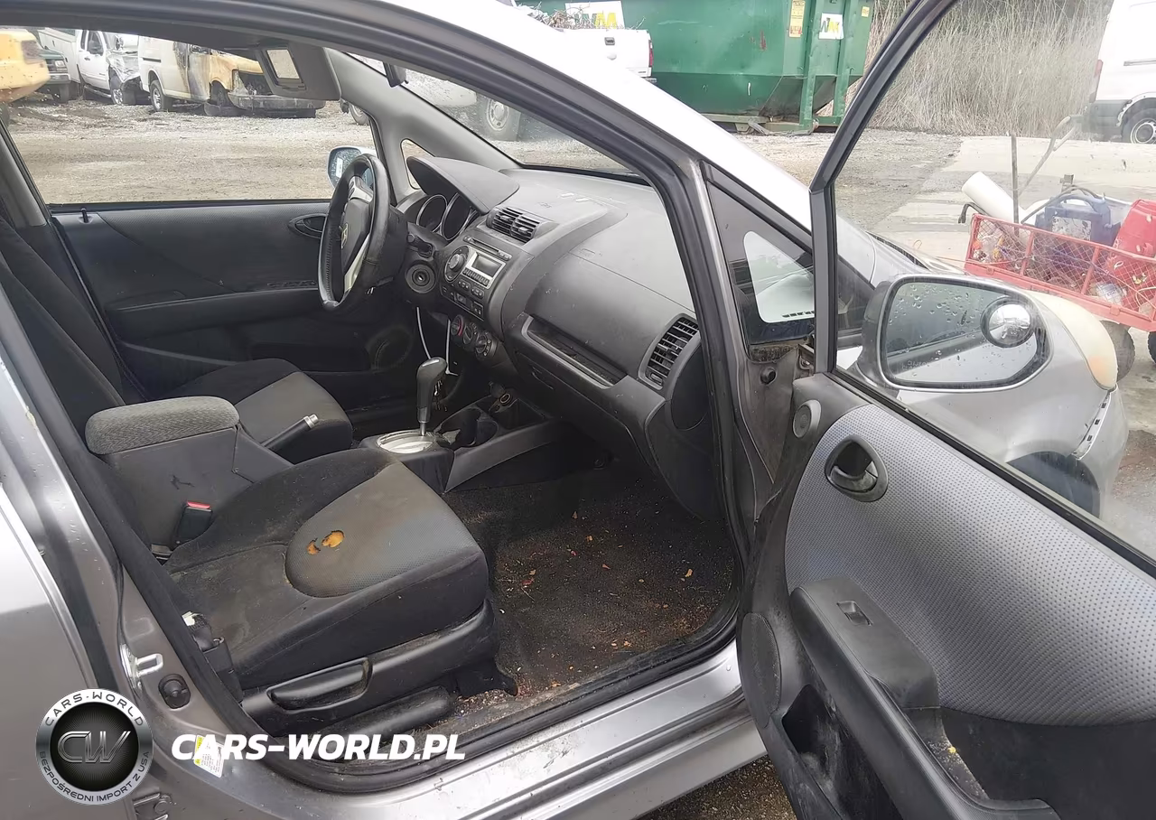 2007 Honda Fit Sport VIN:JHMGD38657S019475 - 5
