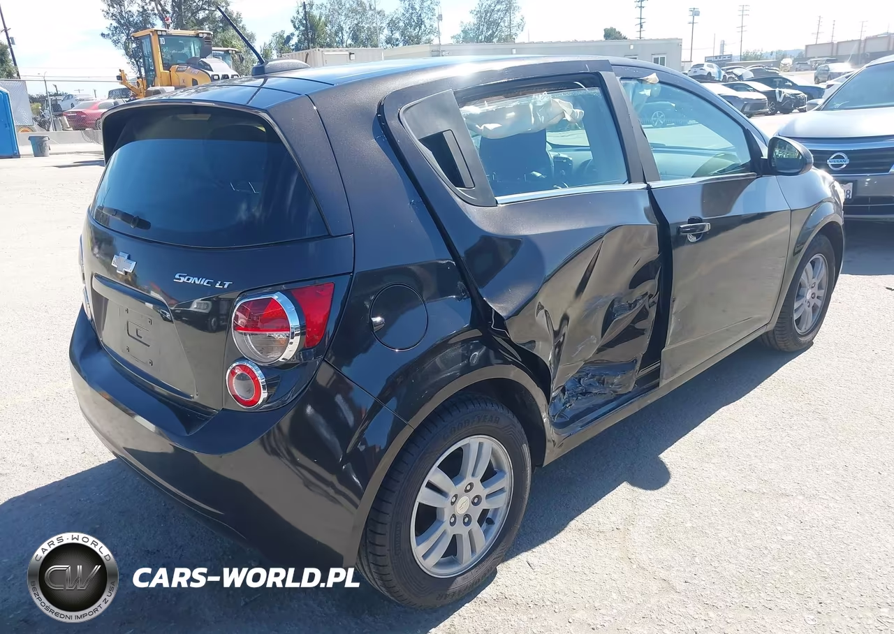 2016 Chevrolet Sonic Lt Auto VIN:1G1JC6SH4G4182539 - 4
