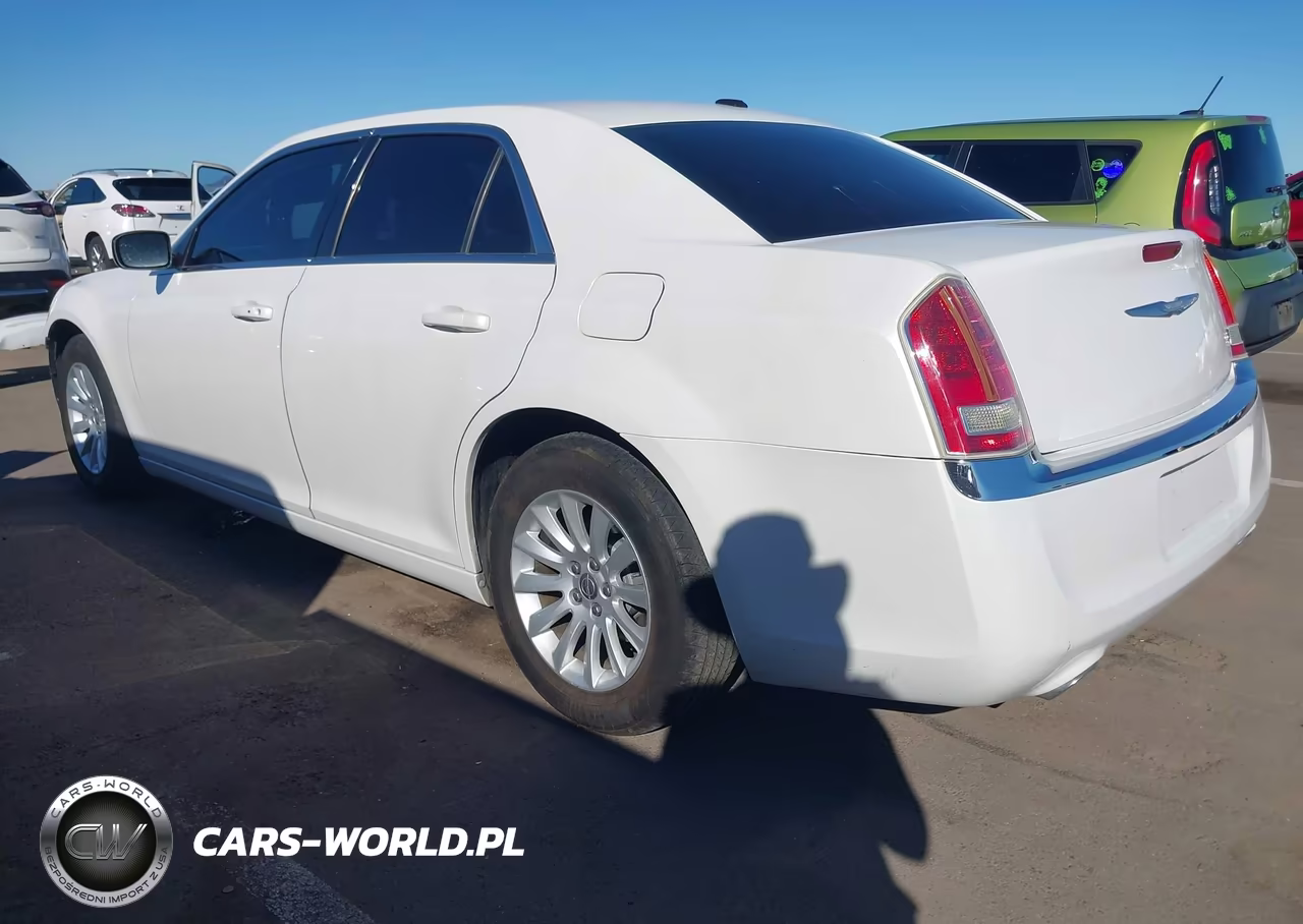 2011 Chrysler 300 VIN:2C3CA4CG2BH528698 - 3