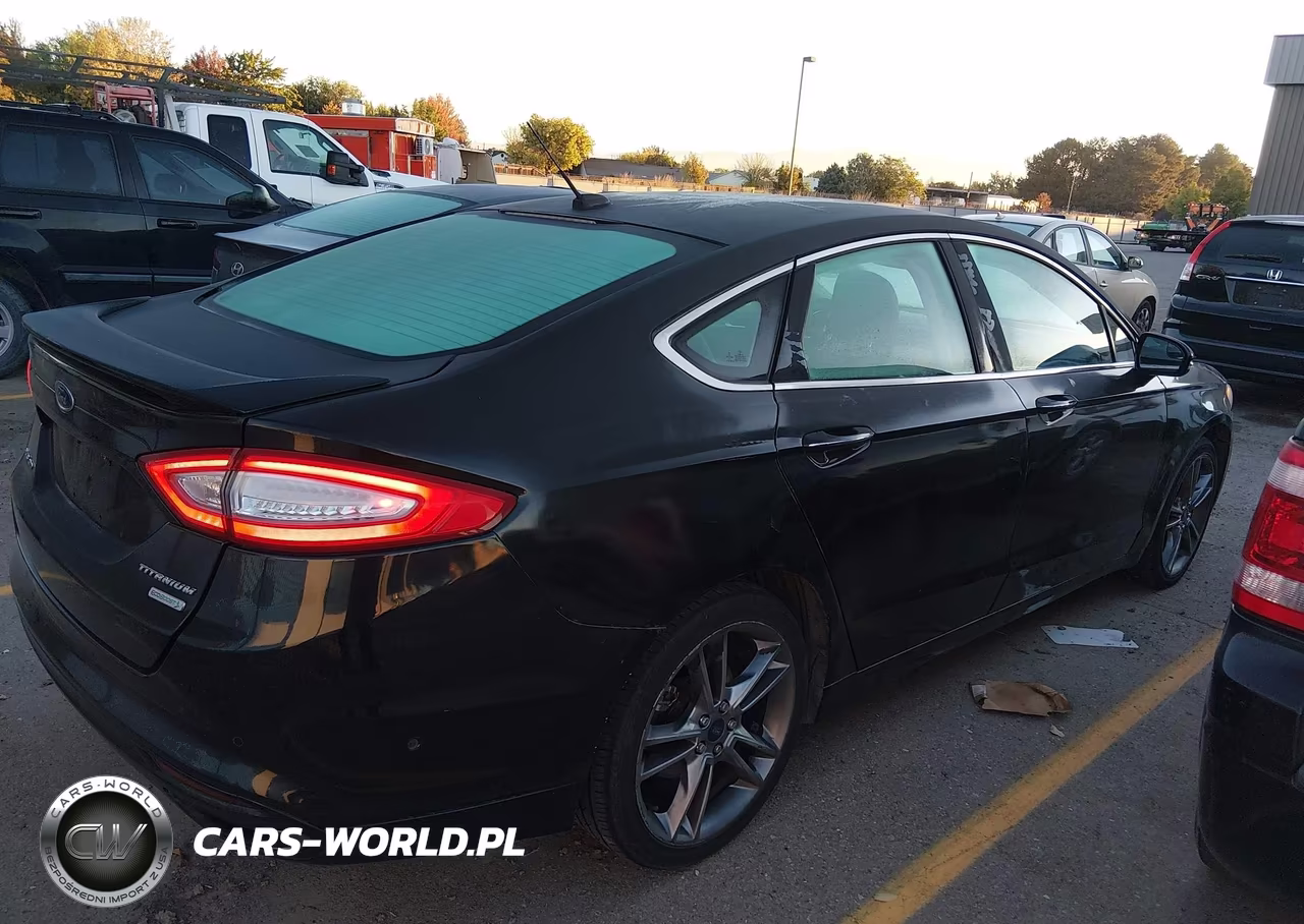 2013 Ford Fusion Titanium VIN:3FA6P0K94DR215796 - 4