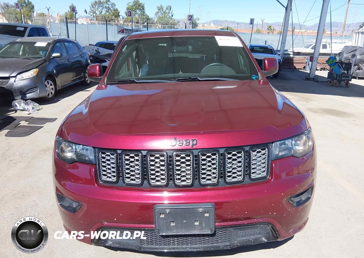 2018 Jeep Grand Cherokee Altitude 4X2 VIN:1C4RJEAG0JC480540 - 13