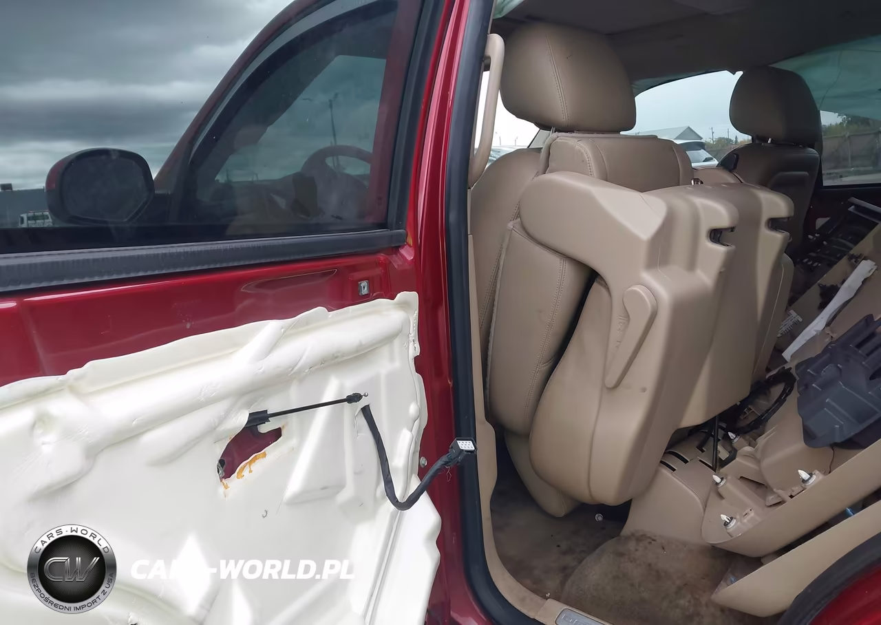 2014 GMC Yukon Denali VIN:1GKS2EEF1ER180187 - 8