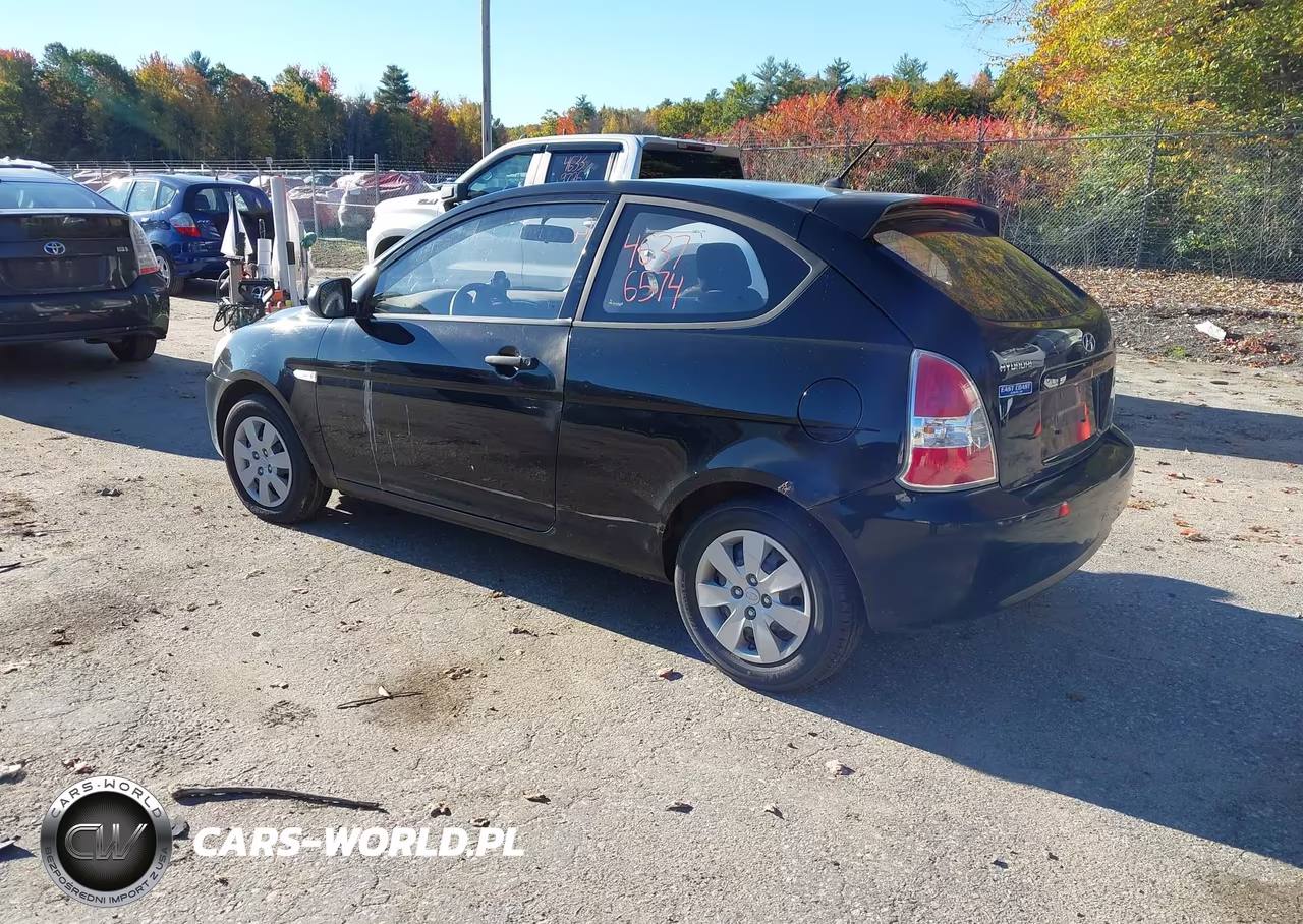 2011 Hyundai Accent Gl VIN:KMHCM3AC6BU192320 - 3