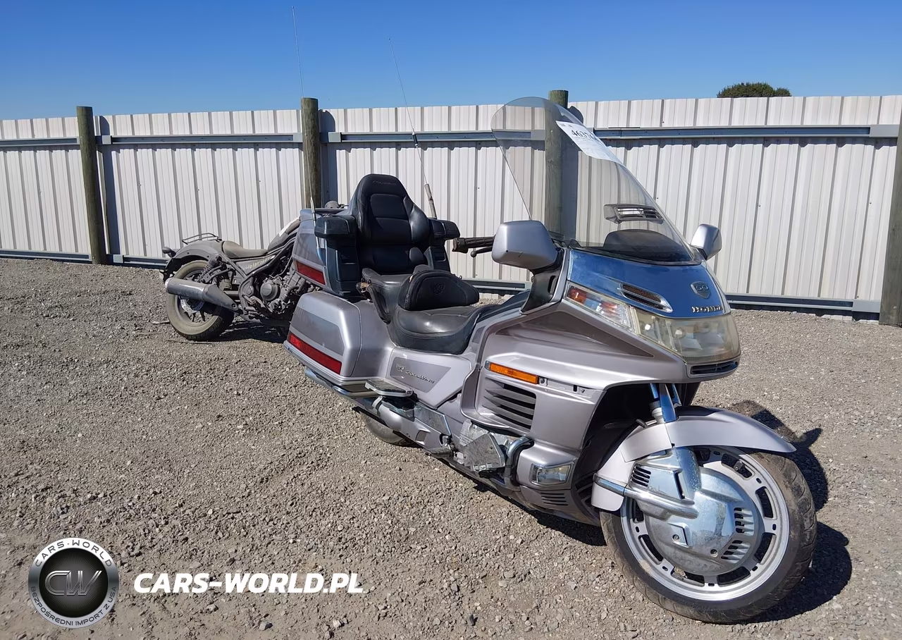 1999 Honda Gl1500 Se12