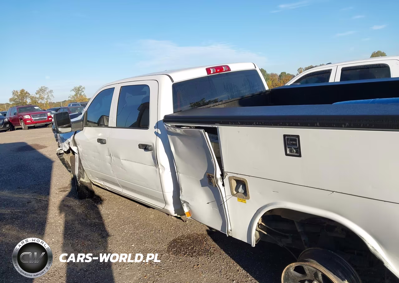 2025 Ram 2500 Tradesman VIN:3C7WR5HJ1SG528075 - 14
