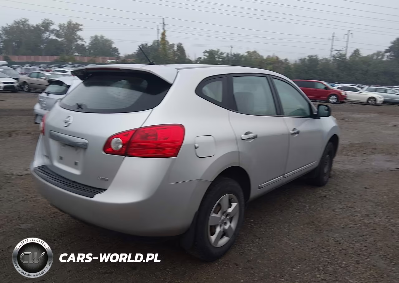 2011 Nissan Rogue S VIN:JN8AS5MV3BW306230 - 4