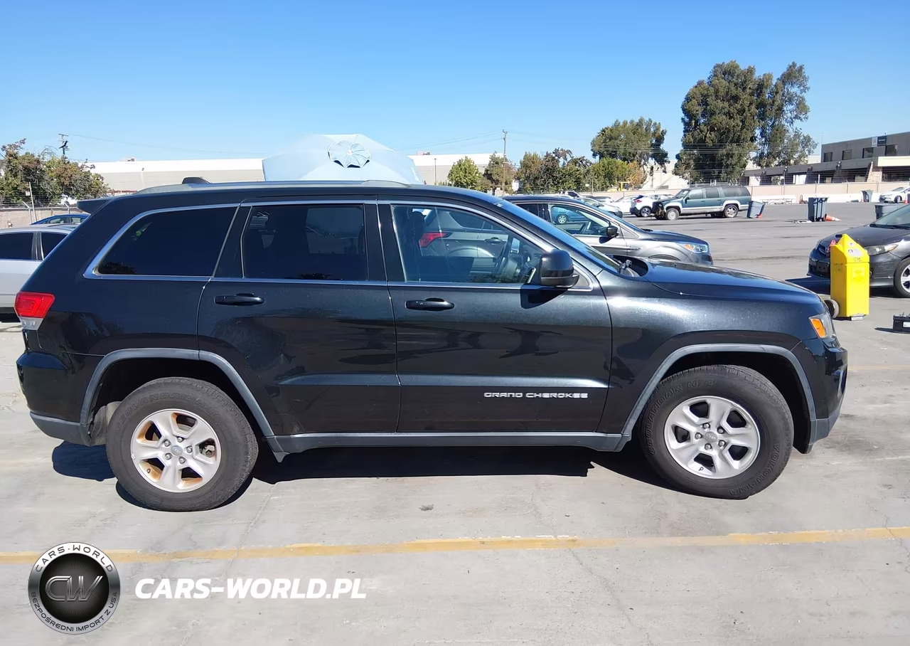 2016 Jeep Grand Cherokee Laredo VIN:1C4RJEAG2GC422308 - 12