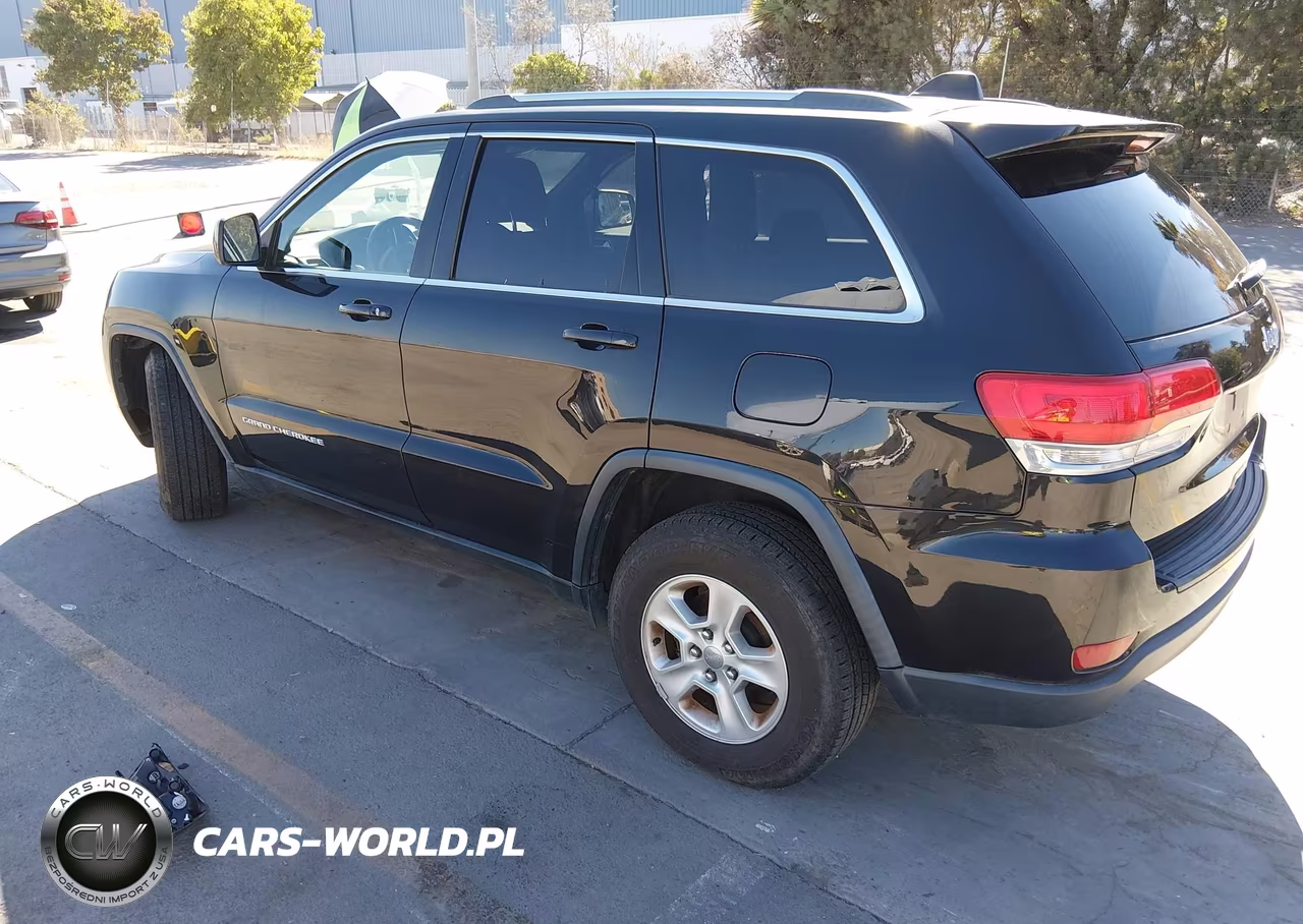 2016 Jeep Grand Cherokee Laredo VIN:1C4RJEAG2GC422308 - 3