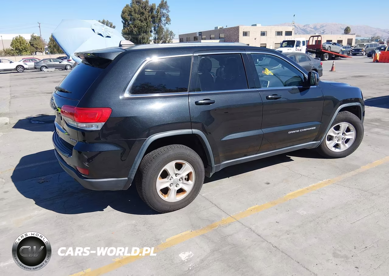 2016 Jeep Grand Cherokee Laredo VIN:1C4RJEAG2GC422308 - 4