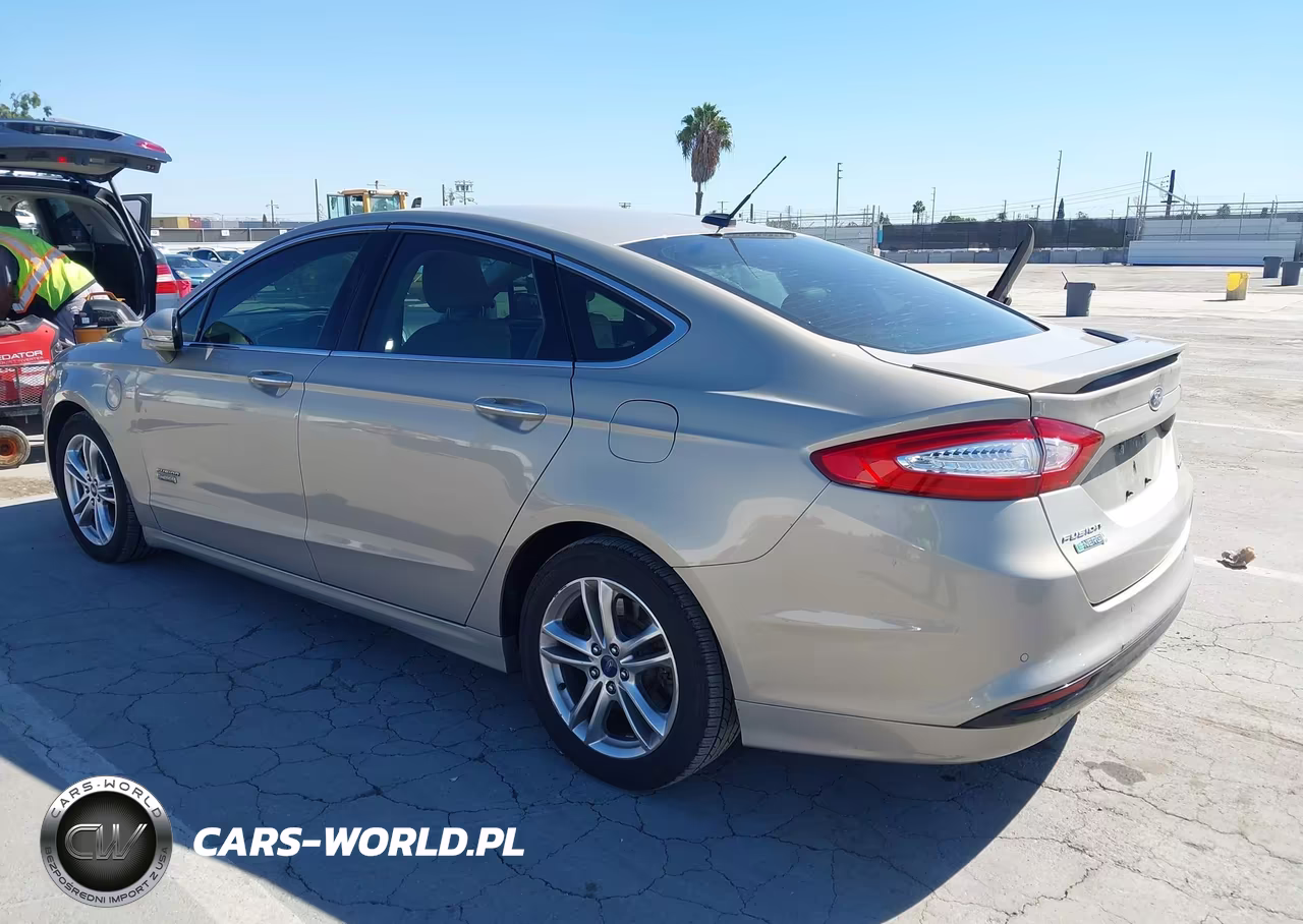 2016 Ford Fusion Energi Titanium VIN:3FA6P0SU9GR134561 - 3