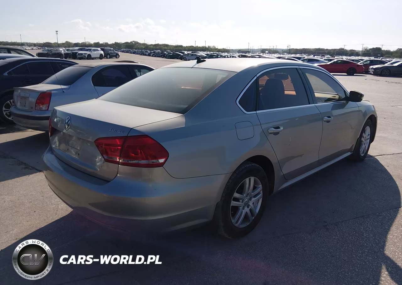 2013 Volkswagen Passat 2.0L Tdi Se VIN:1VWBN7A31DC148669 - 4