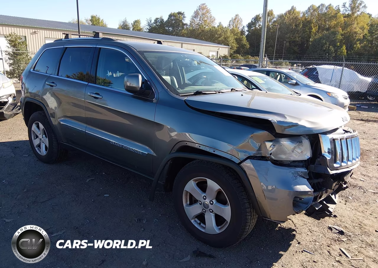 2013 Jeep Grand Cherokee Laredo – zdjęcie 1 z 17