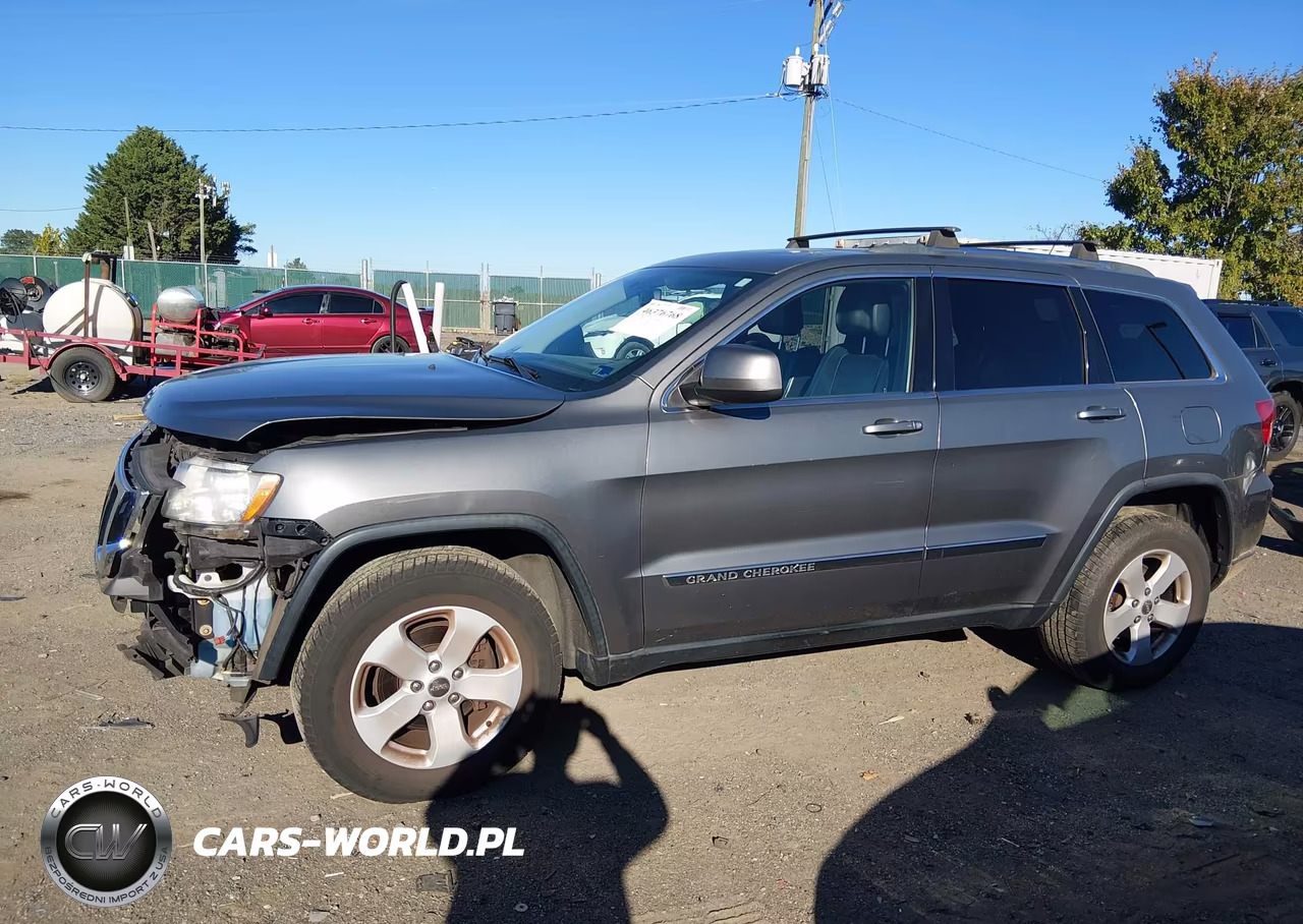 2013 Jeep Grand Cherokee Laredo VIN:1C4RJFAG9DC612396 - 15