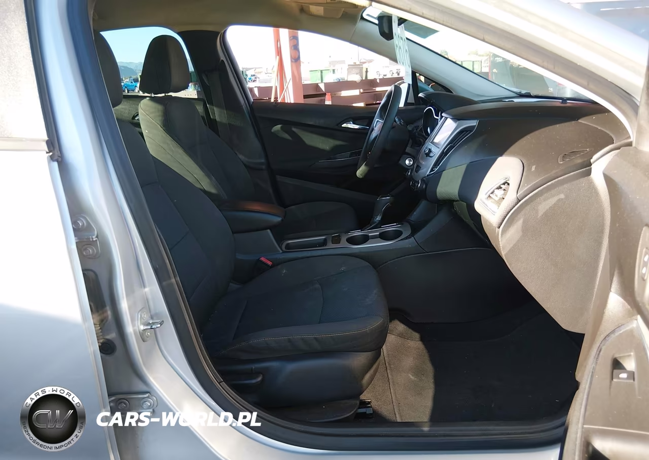 2018 Chevrolet Cruze Ls Auto VIN:1G1BC5SM0J7175265 - 5