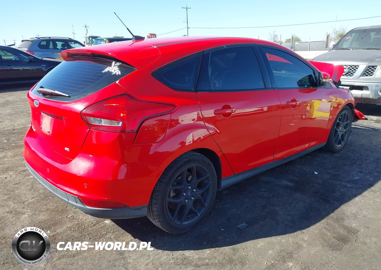 2016 Ford Focus Se VIN:1FADP3K22GL340505 - 4
