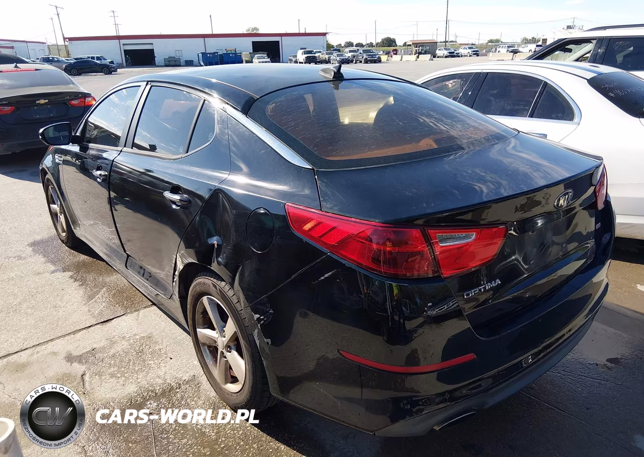 2015 Kia Optima Lx VIN:5XXGM4A70FG477346 - 3