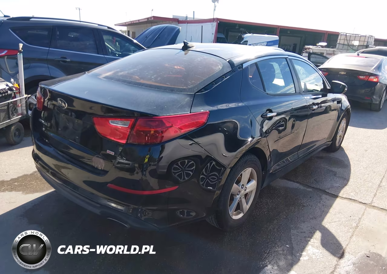 2015 Kia Optima Lx VIN:5XXGM4A70FG477346 - 4