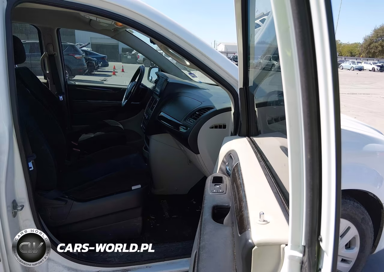 2014 Dodge Grand Caravan American Value Pkg VIN:2C4RDGBG0ER218970 - 5