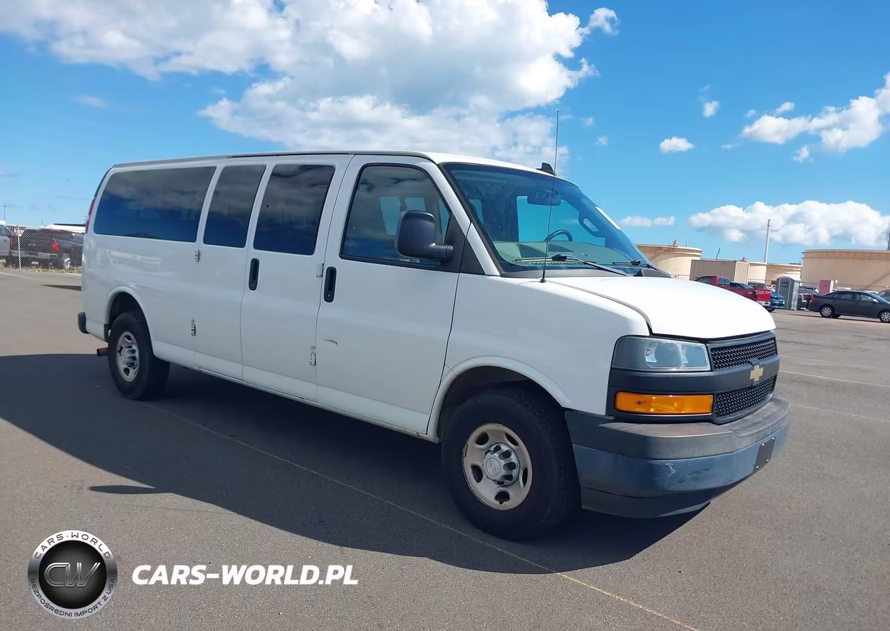 2018 Chevrolet Express 3500 Ls VIN:1GAZGNFG4J1301489 - 1