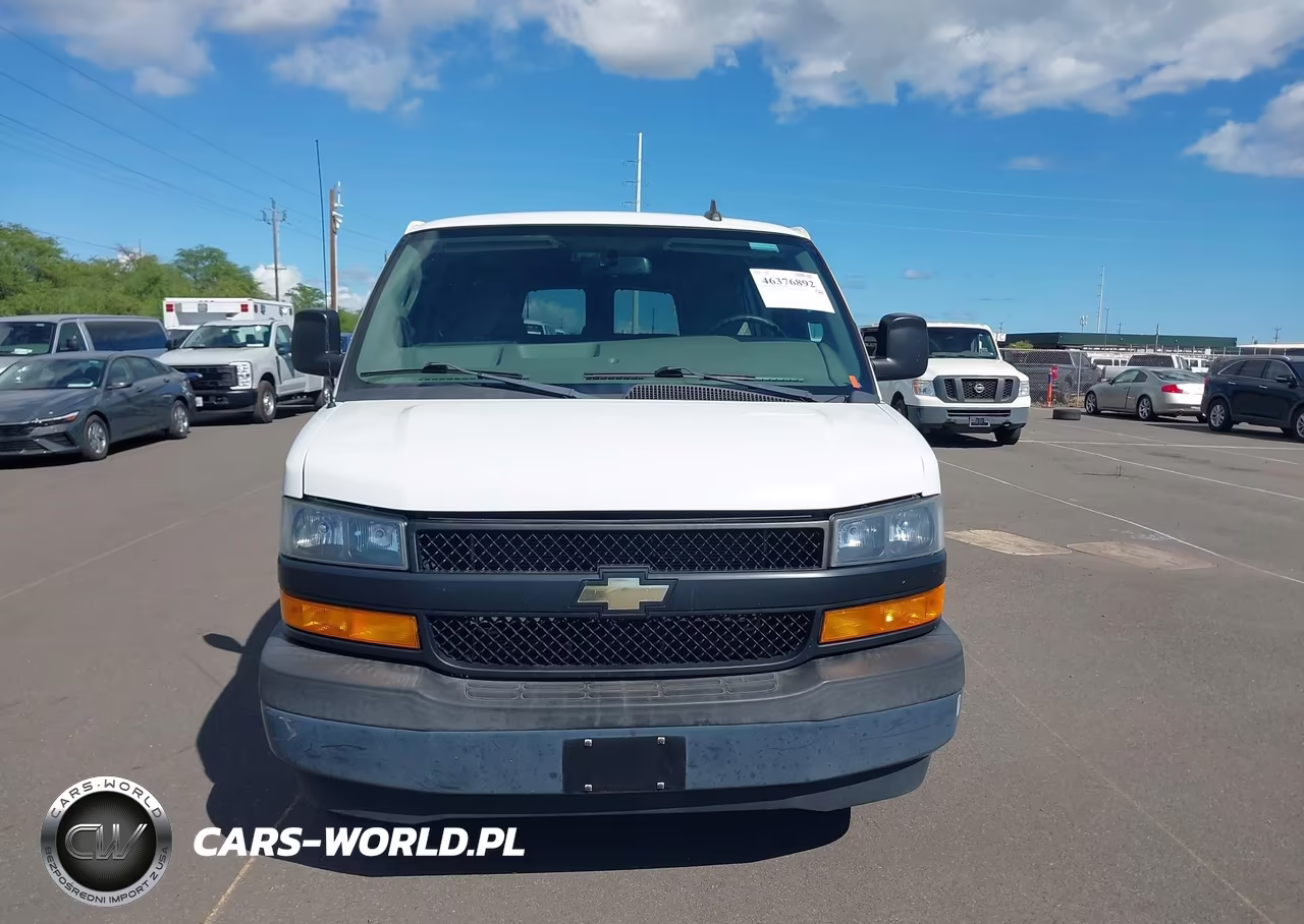 2018 Chevrolet Express 3500 Ls VIN:1GAZGNFG4J1301489 - 17