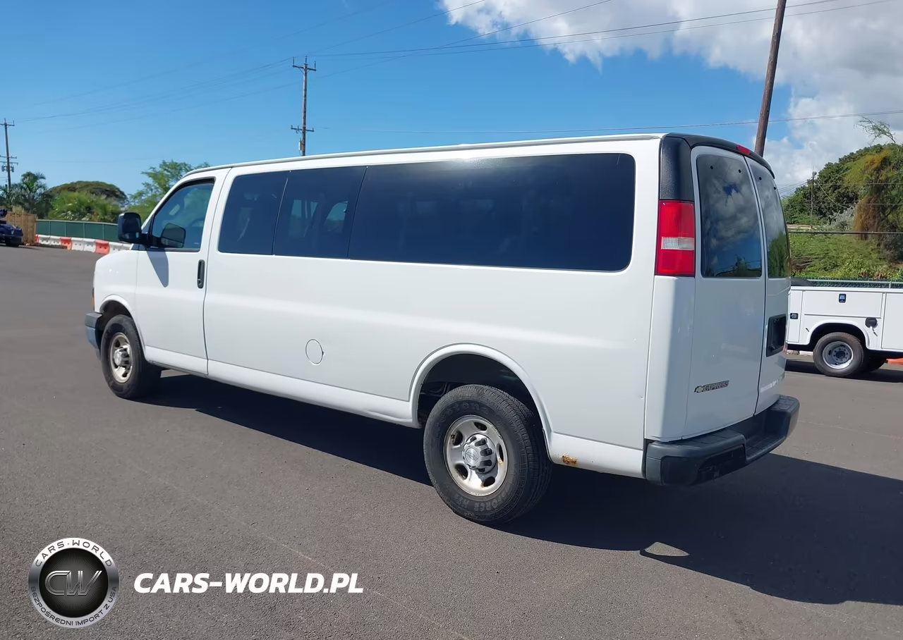 2018 Chevrolet Express 3500 Ls VIN:1GAZGNFG4J1301489 - 3