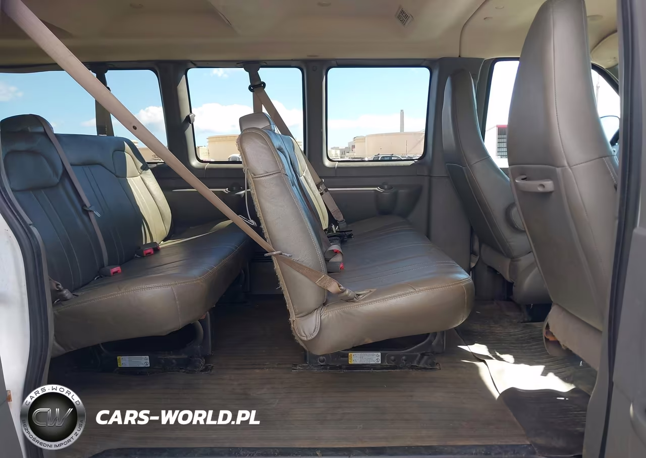 2018 Chevrolet Express 3500 Ls VIN:1GAZGNFG4J1301489 - 8