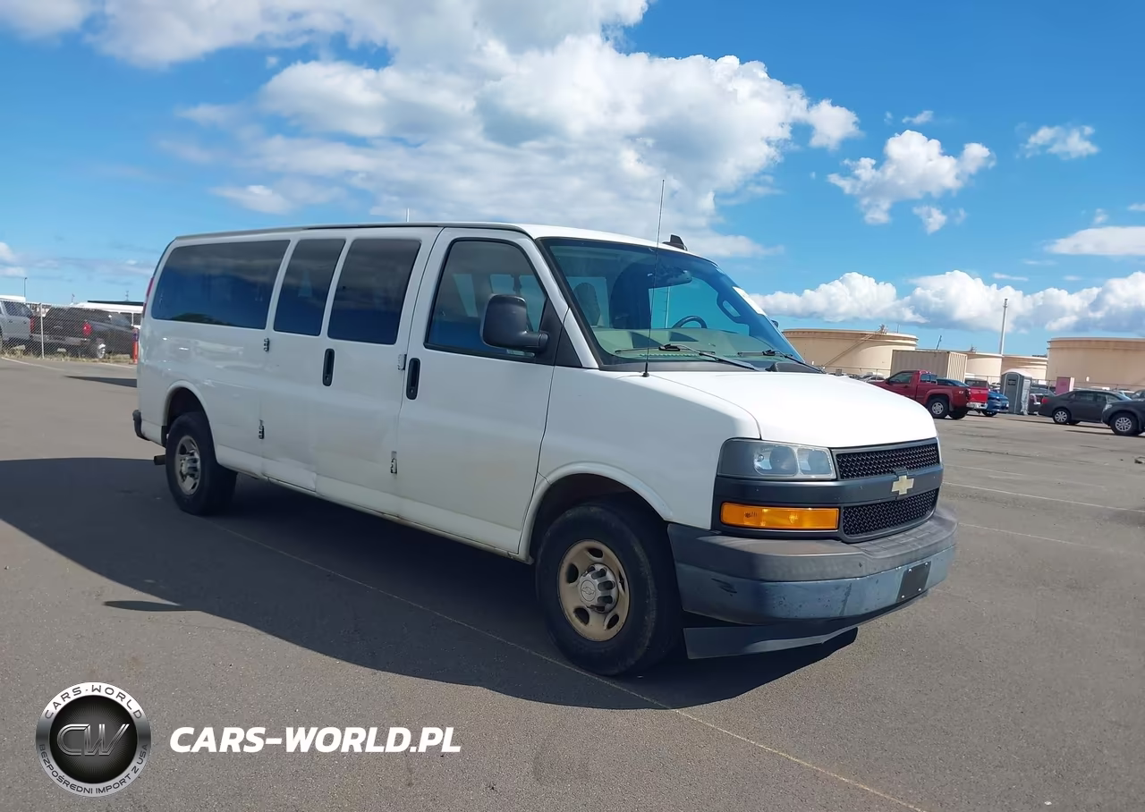 2018 Chevrolet Express 3500 Ls VIN:1GAZGNFG2J1301572 - 1