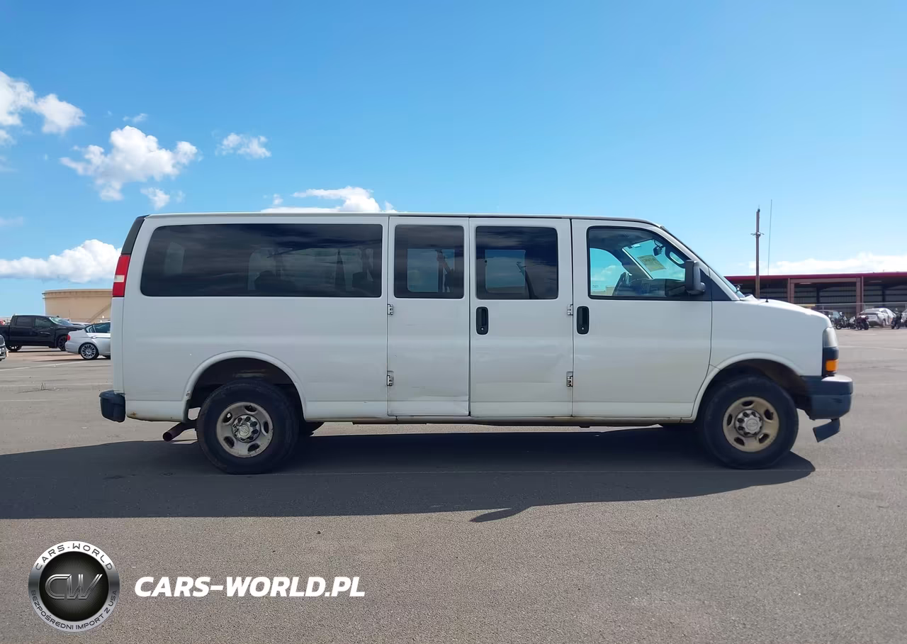 2018 Chevrolet Express 3500 Ls VIN:1GAZGNFG2J1301572 - 18