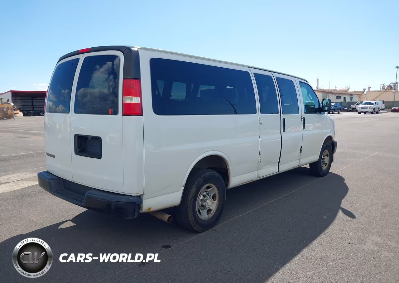 2018 Chevrolet Express 3500 Ls VIN:1GAZGNFG2J1301572 - 4