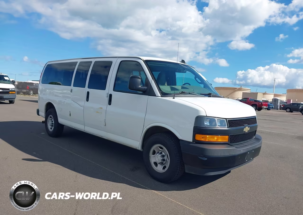 2018 Chevrolet Express 3500 Ls VIN:1GAZGNFG8J1301284 - 1