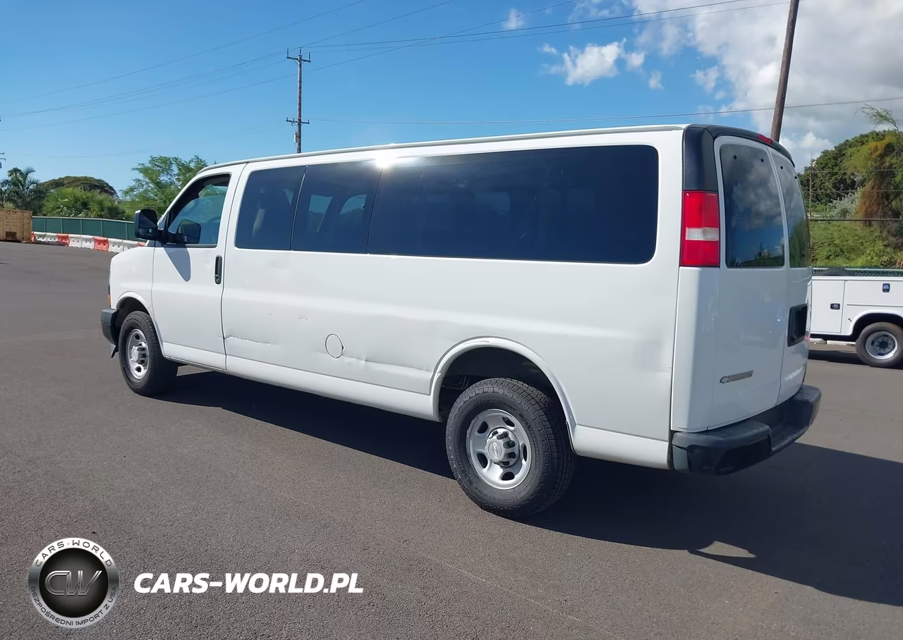 2018 Chevrolet Express 3500 Ls VIN:1GAZGNFG8J1301284 - 3