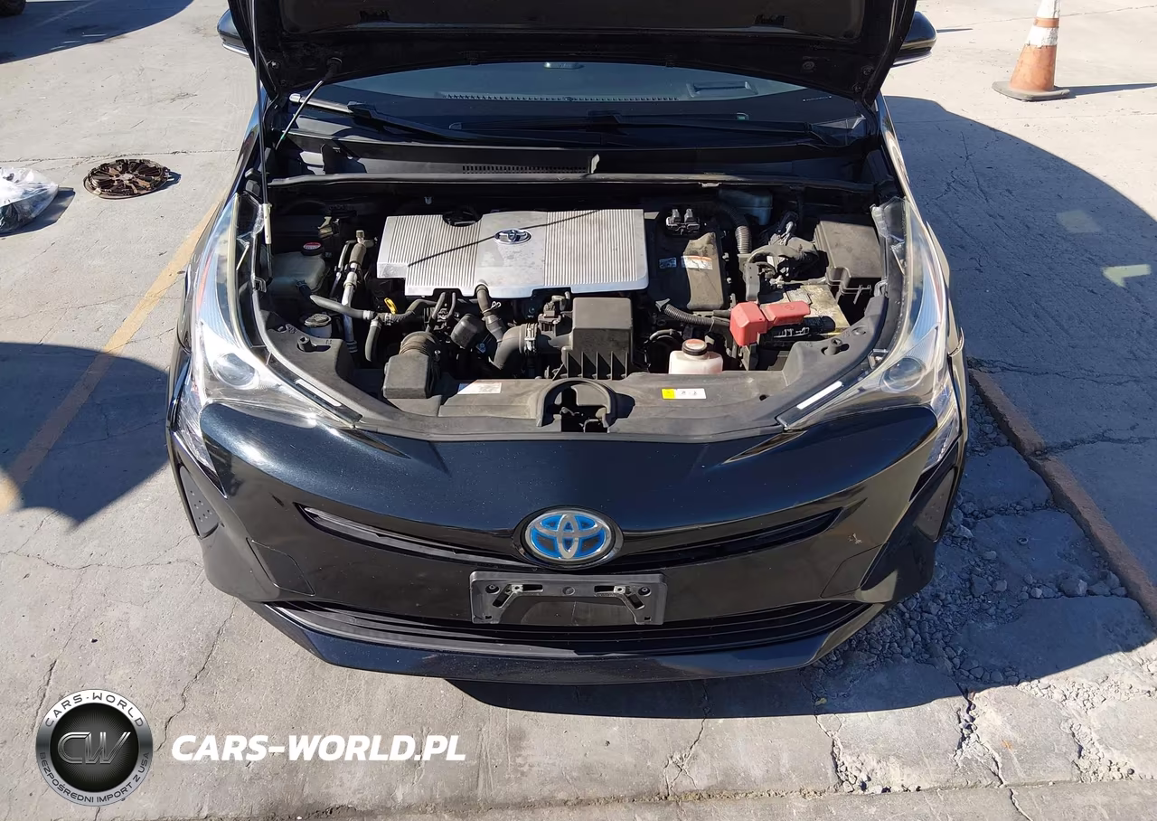 2016 Toyota Prius Three VIN:JTDKARFU0G3022139 - 10