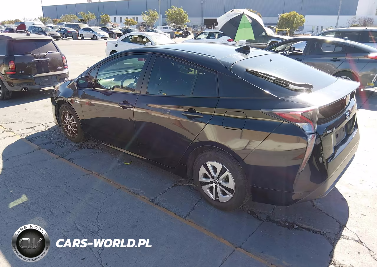 2016 Toyota Prius Three VIN:JTDKARFU0G3022139 - 3