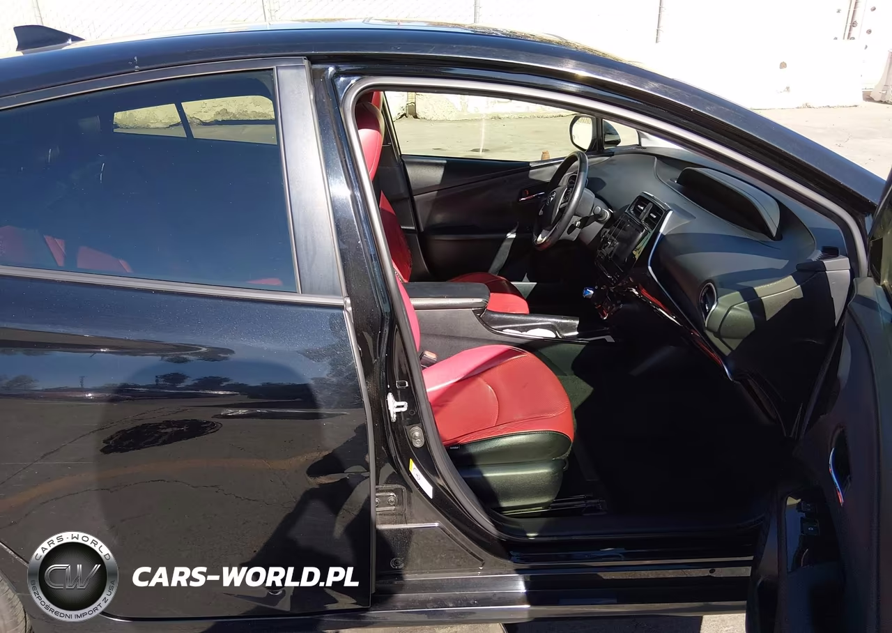 2016 Toyota Prius Three VIN:JTDKARFU0G3022139 - 5