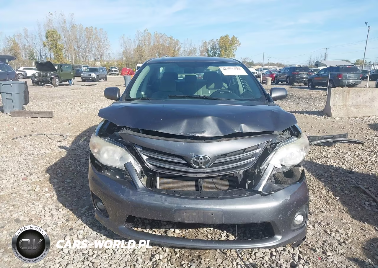 2013 Toyota Corolla Le VIN:2T1BU4EE1DC970881 - 13