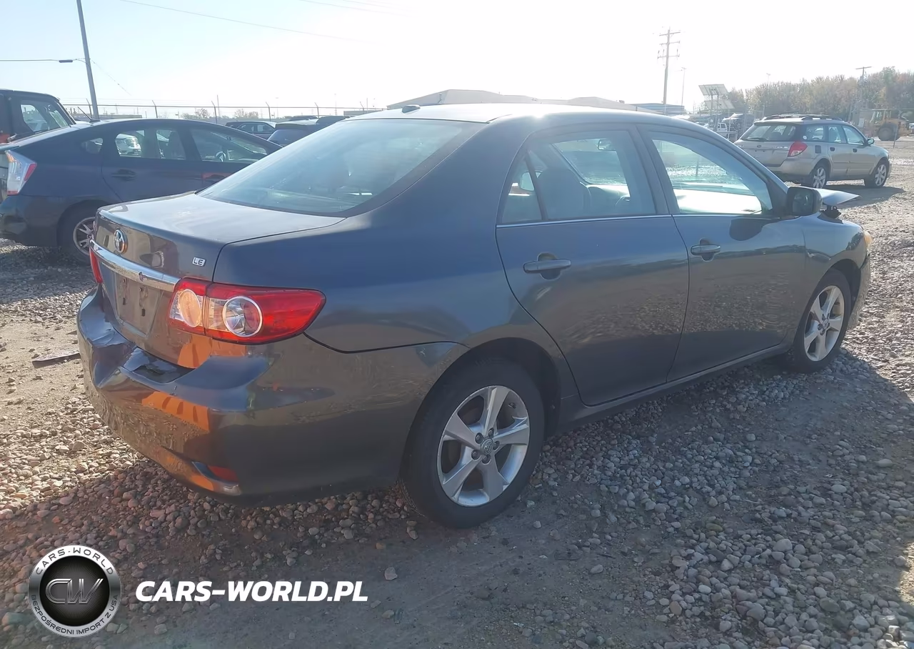 2013 Toyota Corolla Le VIN:2T1BU4EE1DC970881 - 4