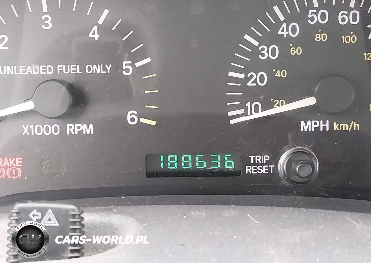 1999 Jeep Cherokee Sport-Classic VIN:1J4FF68S2XL595888 - 12