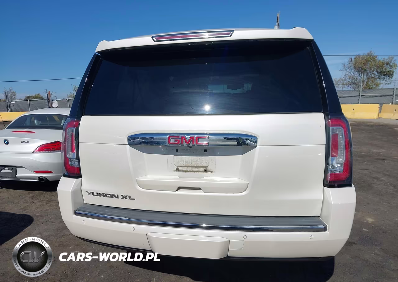 2015 GMC Yukon Xl 1500 Denali VIN:1GKS2JKJ4FR676863 - 17