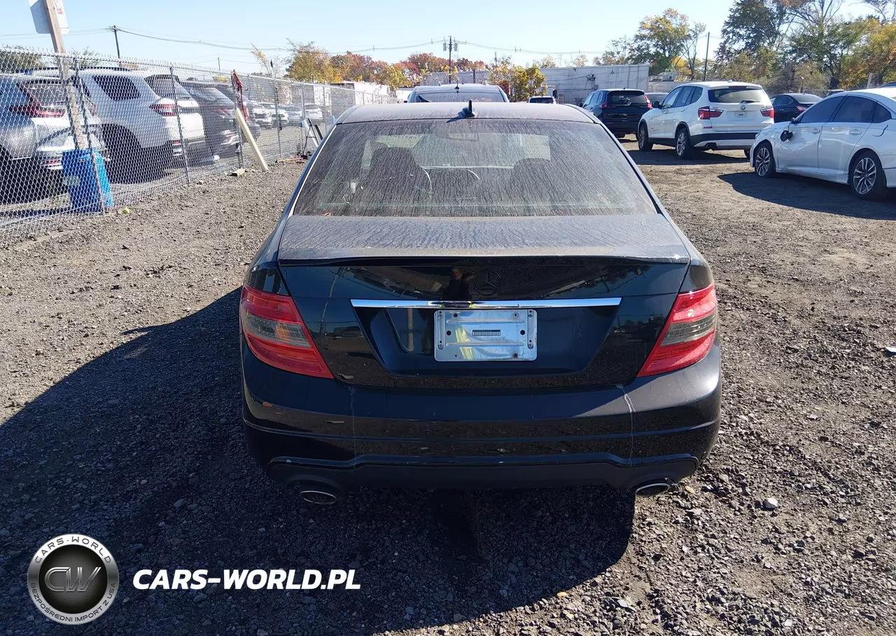 2013 Mercedes-Benz C 300 Sport 4Matic VIN:WDDGF8ABXDR253961 - 16