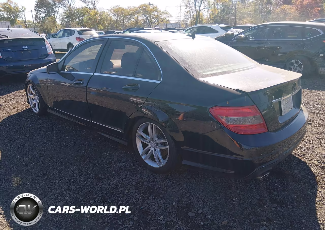 2013 Mercedes-Benz C 300 Sport 4Matic VIN:WDDGF8ABXDR253961 - 3