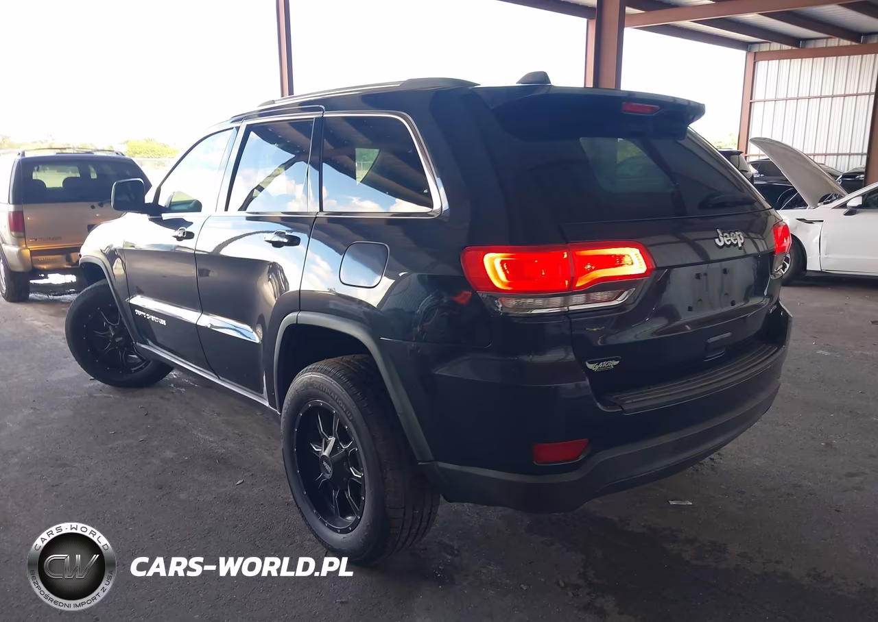 2016 Jeep Grand Cherokee Laredo VIN:1C4RJEAGXGC422427 - 3
